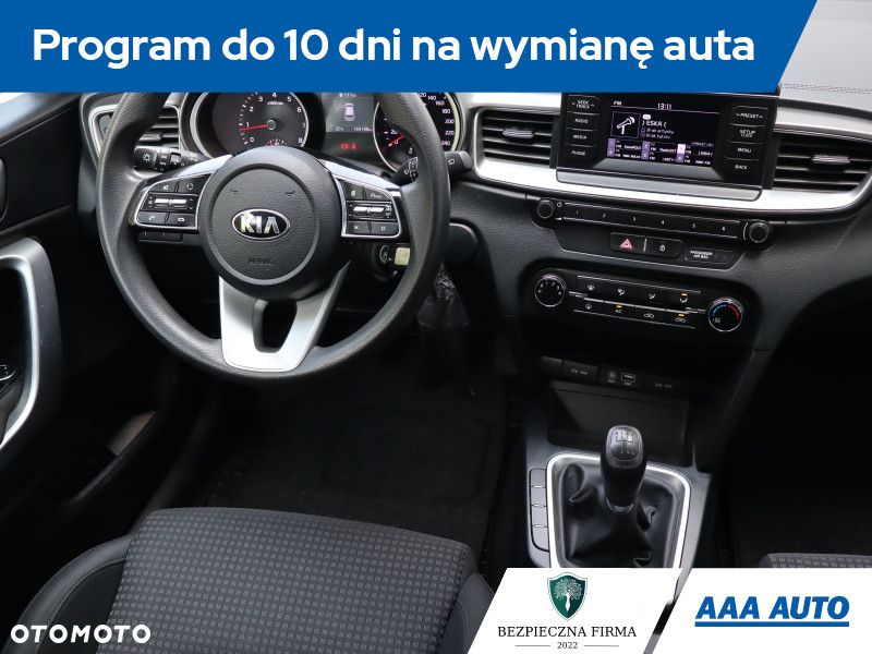 Kia Ceed - 8