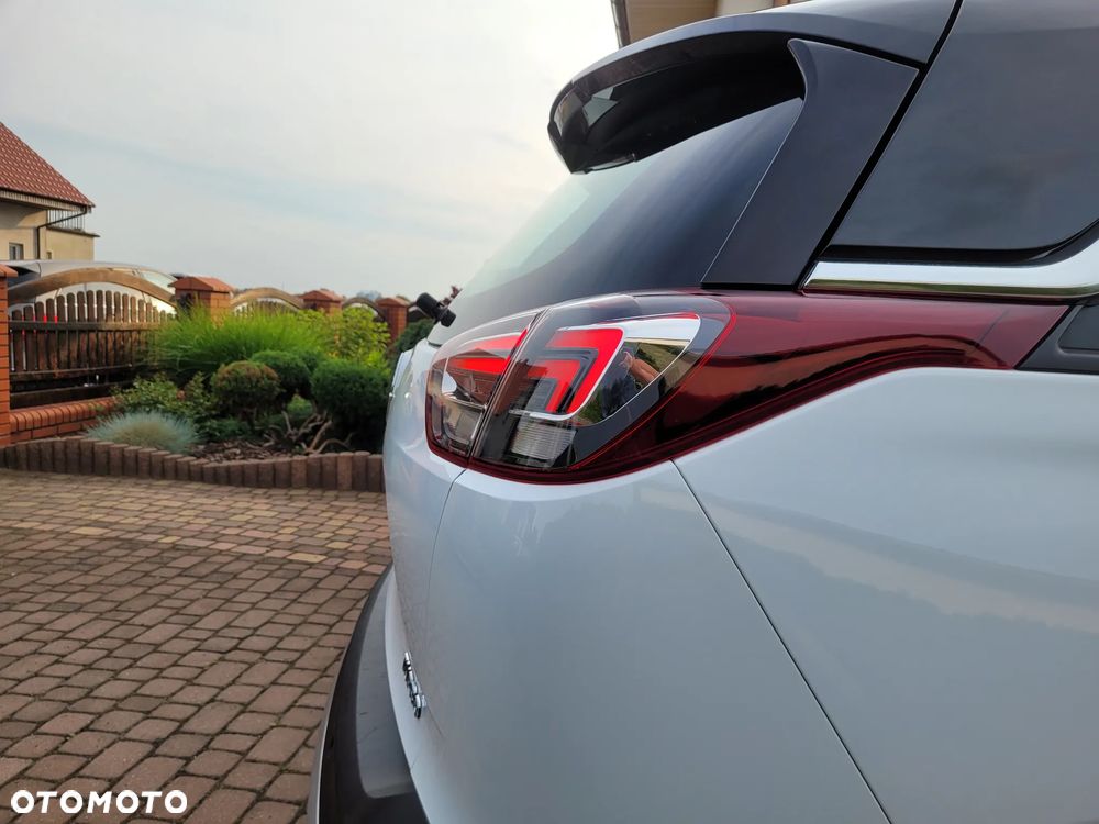 Opel Crossland X 1.2 T Design Line S&S - 11