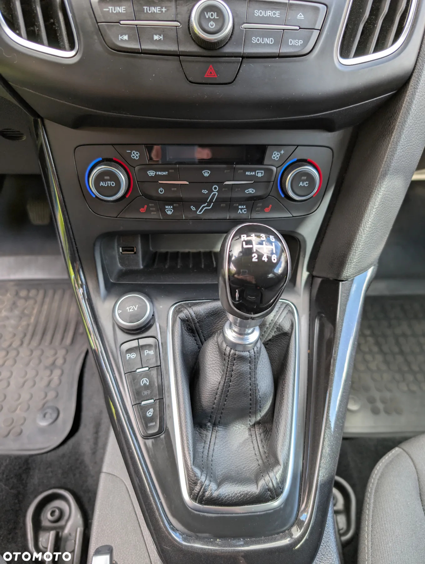 Ford Focus 2.0 TDCi Titanium ASS - 7
