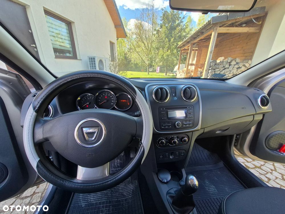 Dacia Sandero 1.2 16V Laureate EU6 - 7