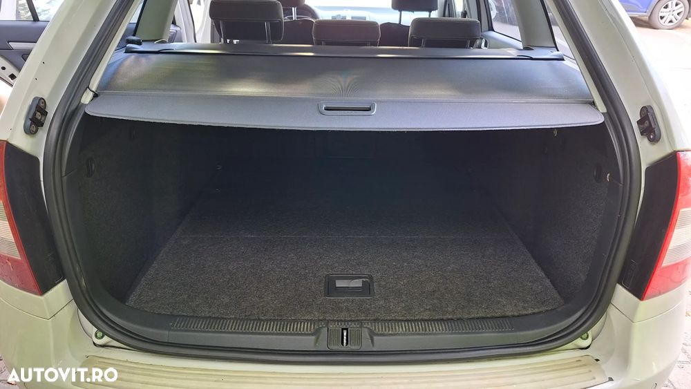 SKODA Octavia 2010 — imagine 10