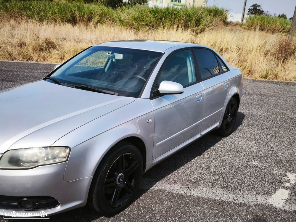 Audi A4 2.0 TDI S-line - 3