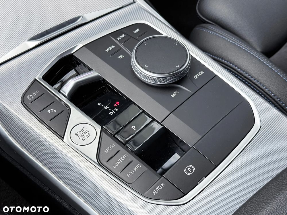 BMW Seria 3 320d xDrive M Sport - 26