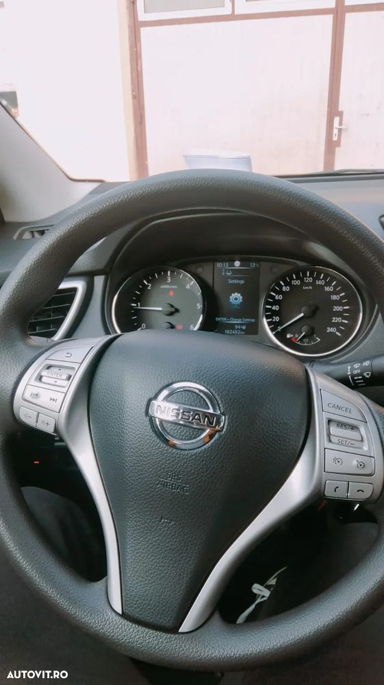 Nissan Qashqai 1.5 dCi DPF visia - 6