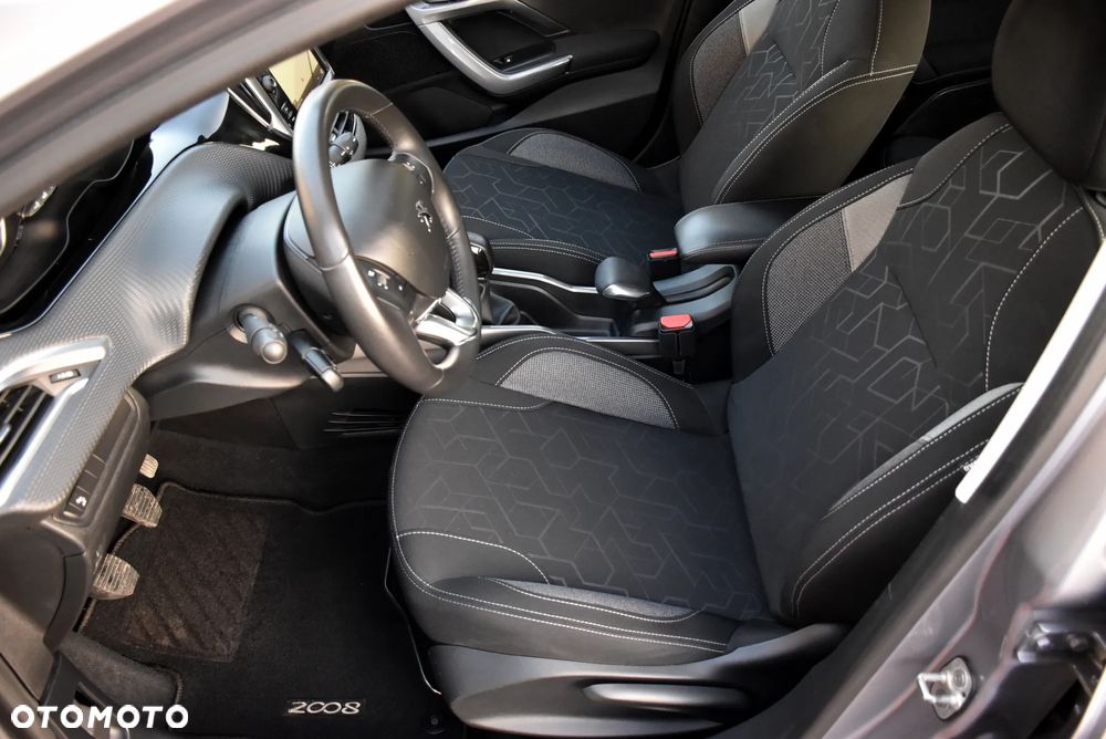 Peugeot 2008 - 15