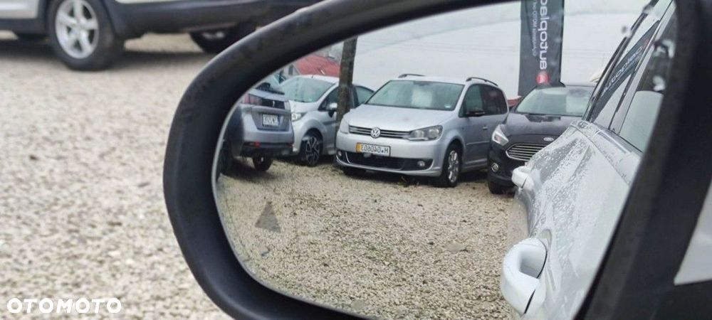 Mercedes-Benz CLA - 18