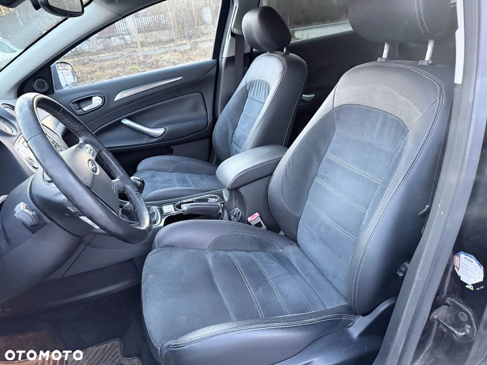 Ford Mondeo 2.5 Black Magic - 12