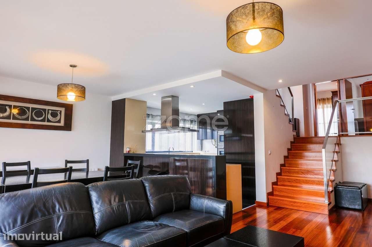 Apartamento T2+1 Duplex em Cond. Fechado com Piscina Cepães, Espose... - Grande imagem: 5/49