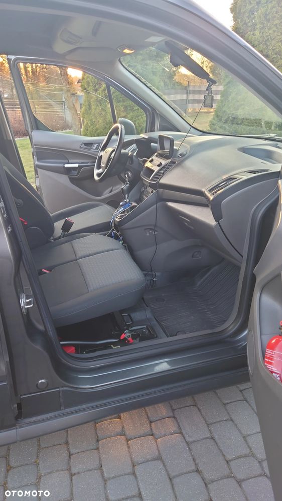 Ford Transit Connect - 11