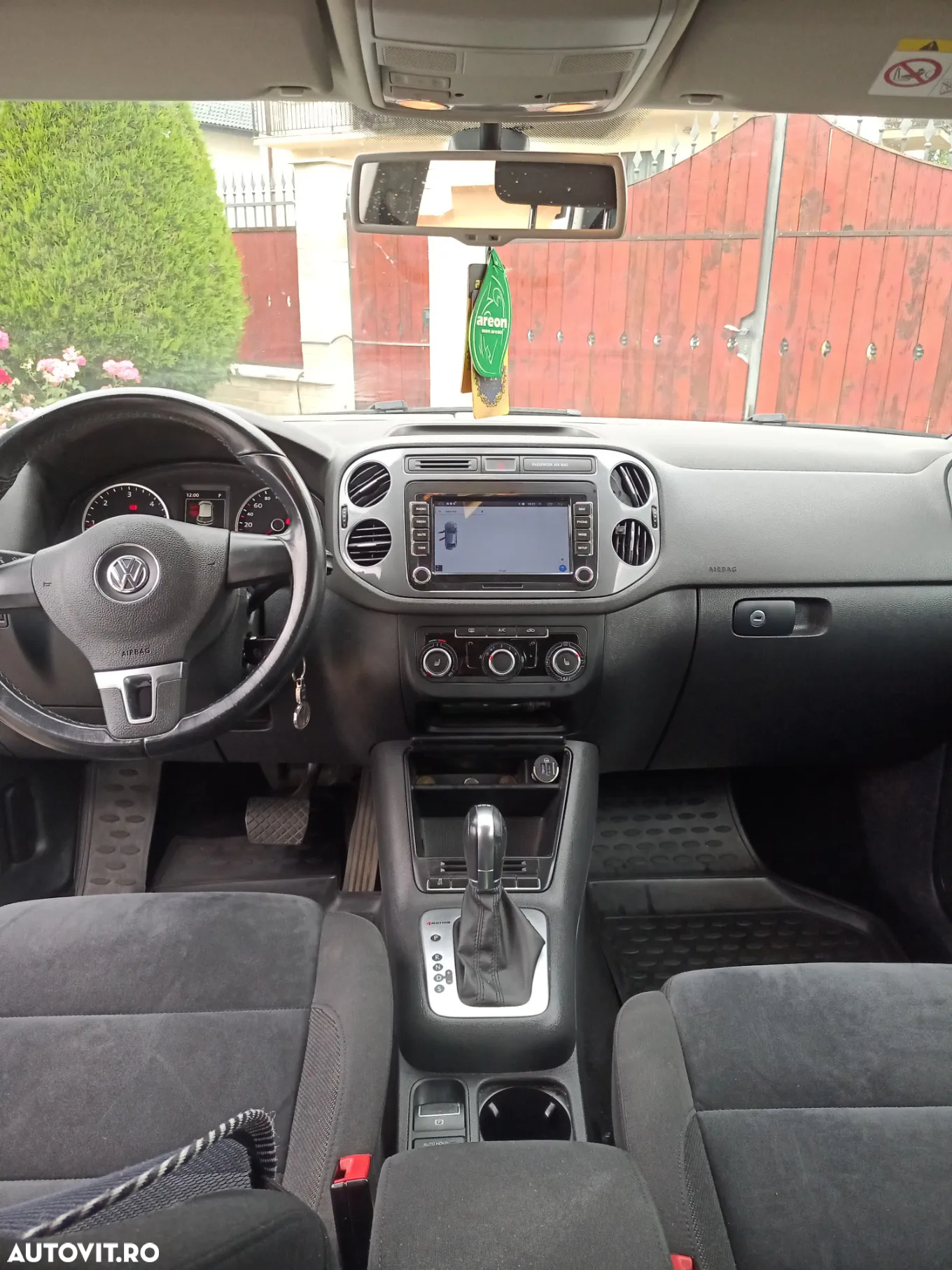 Volkswagen Tiguan 2.0 TDI 4Mot DSG Trendline - 9