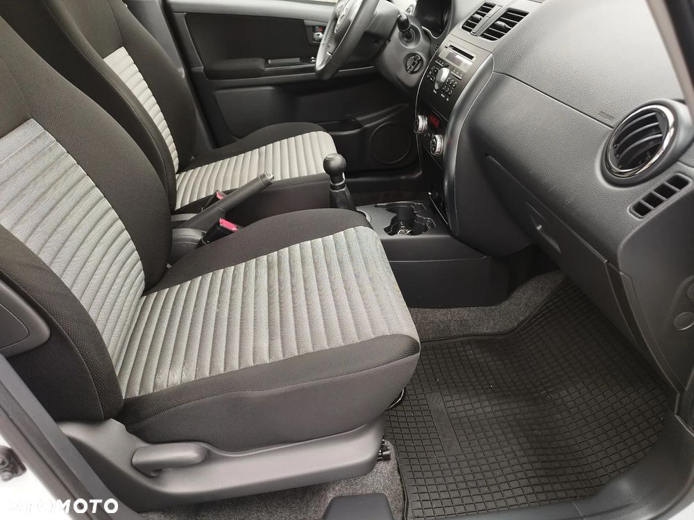 Suzuki SX4 1.6 VVT 4x2 City+ - 22