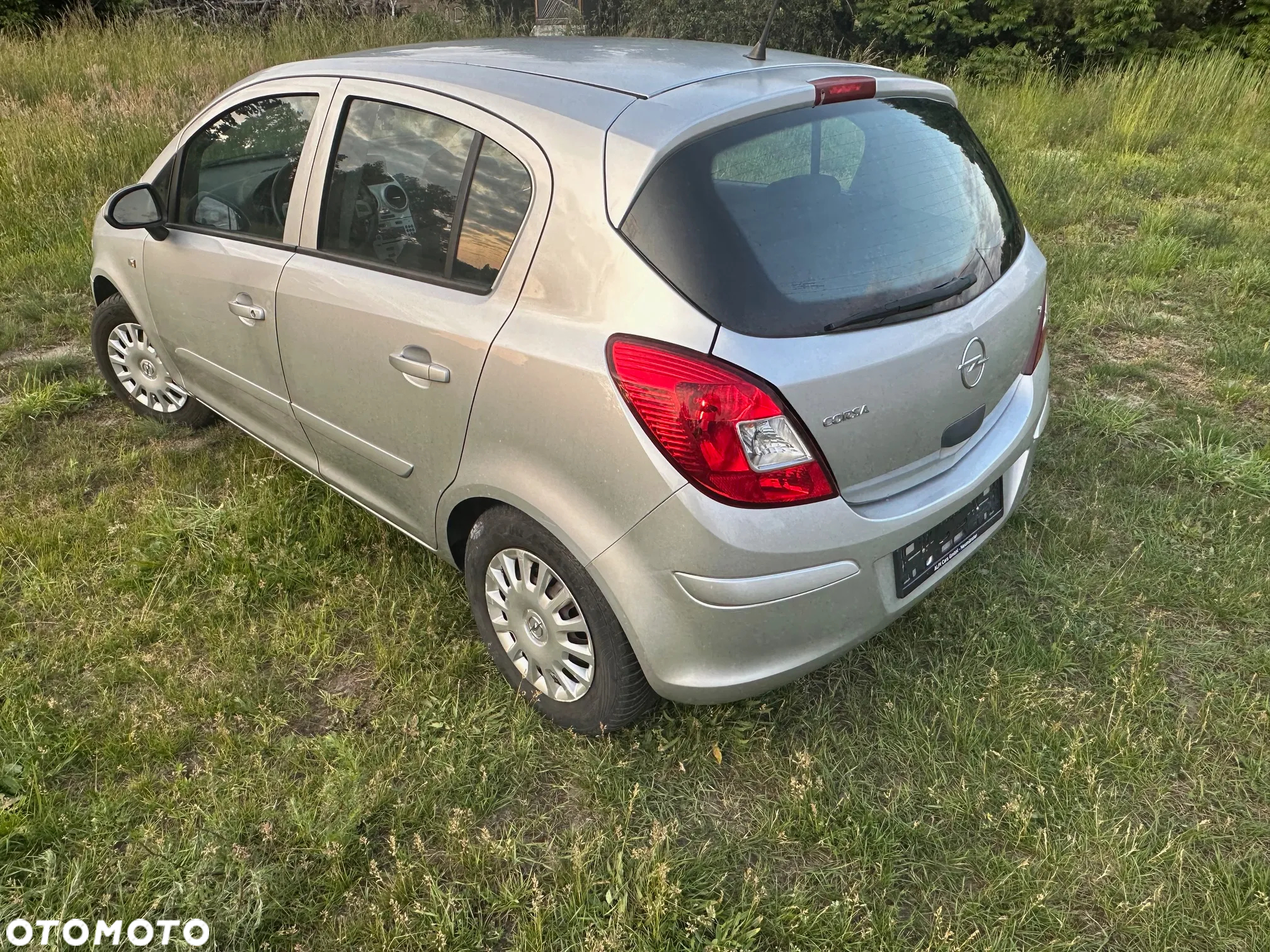 Opel Corsa 1.2 16V Cosmo - 9