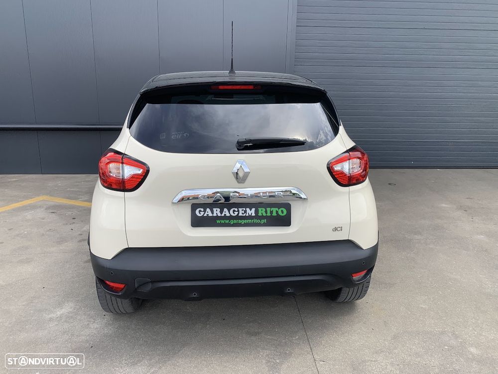Renault Captur 1.5 dCi Initiale Paris EDC - 5