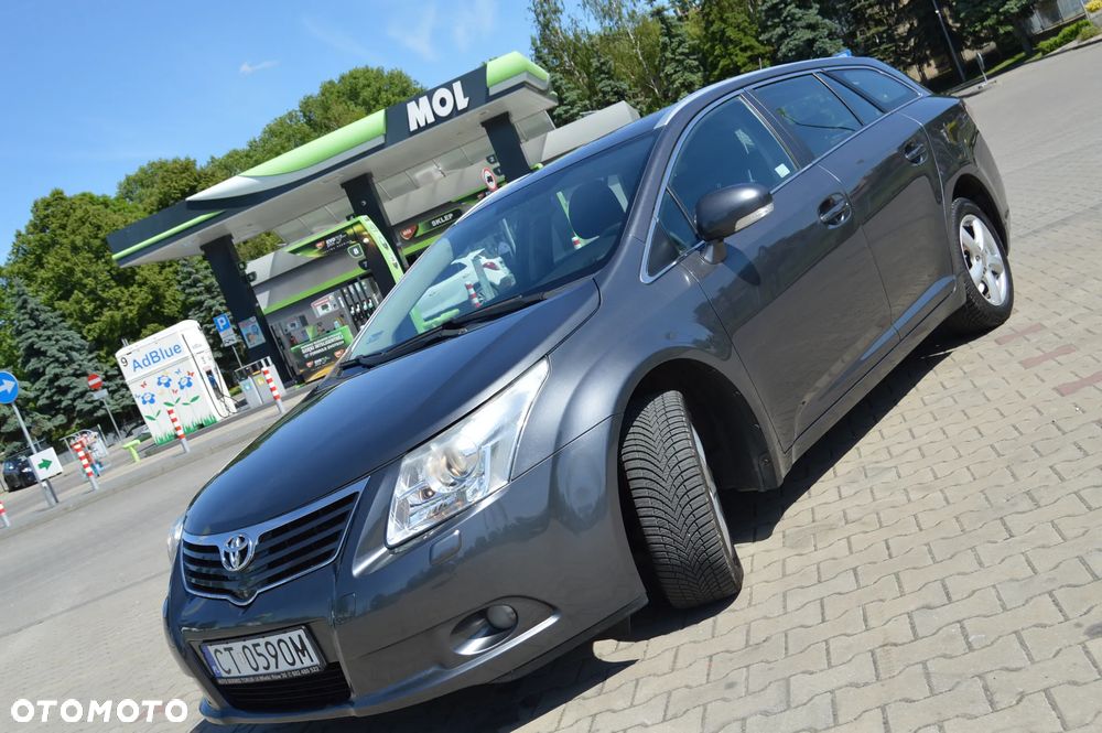 Toyota Avensis 2.0 D-4D Sol - 17