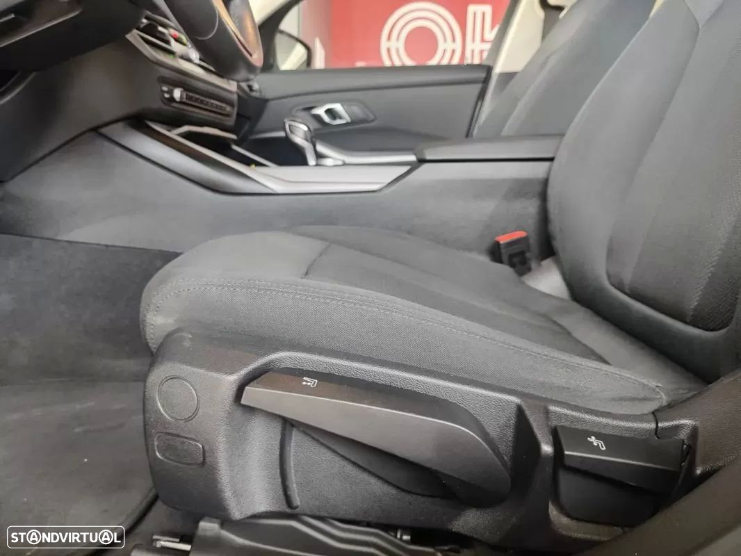 BMW 330 e Corporate Edition Auto - 24