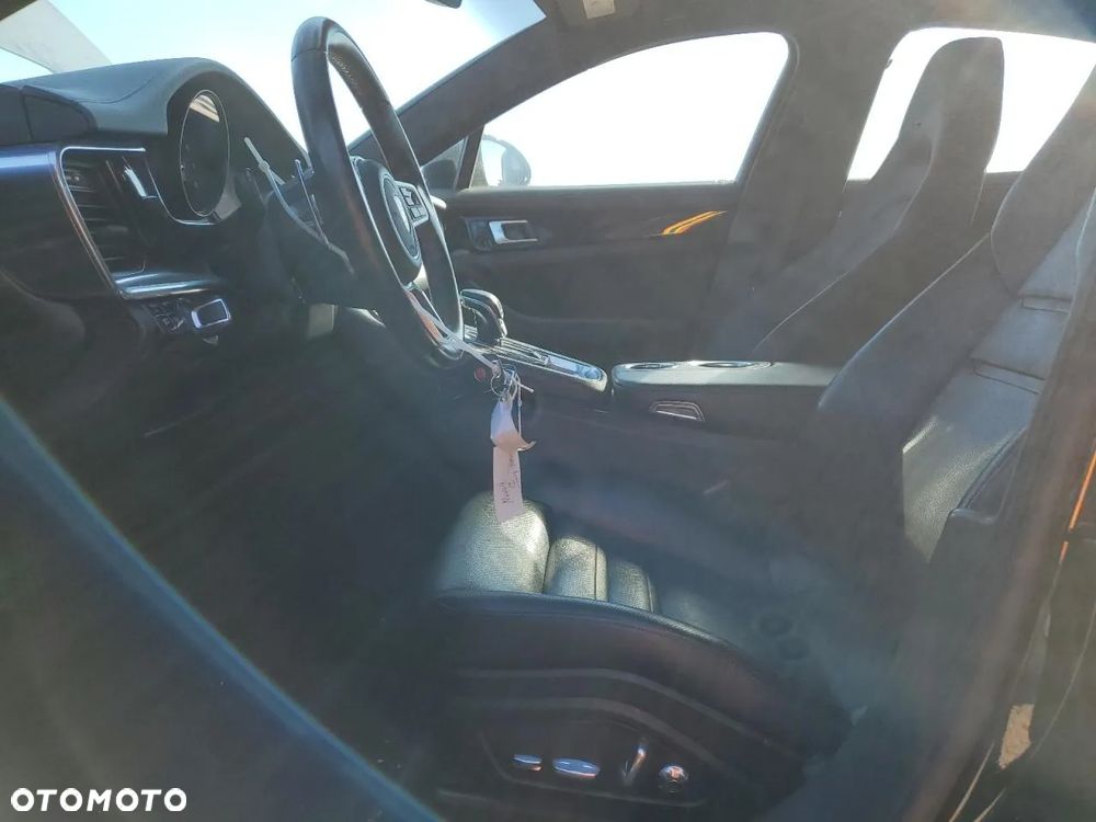 Porsche Panamera - 7