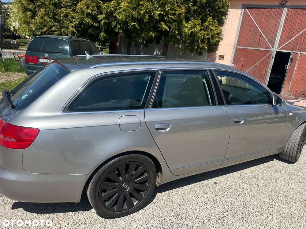 Audi A6 Avant - 17