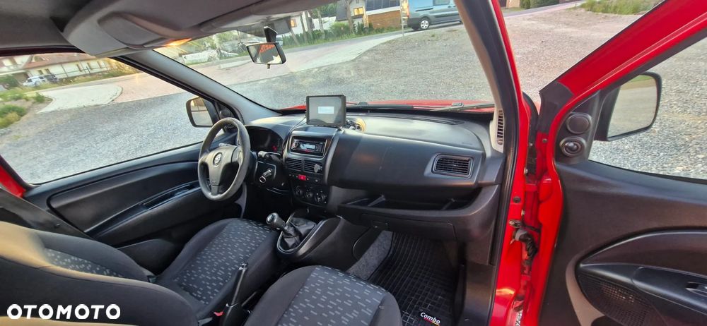 Opel Combo - 11