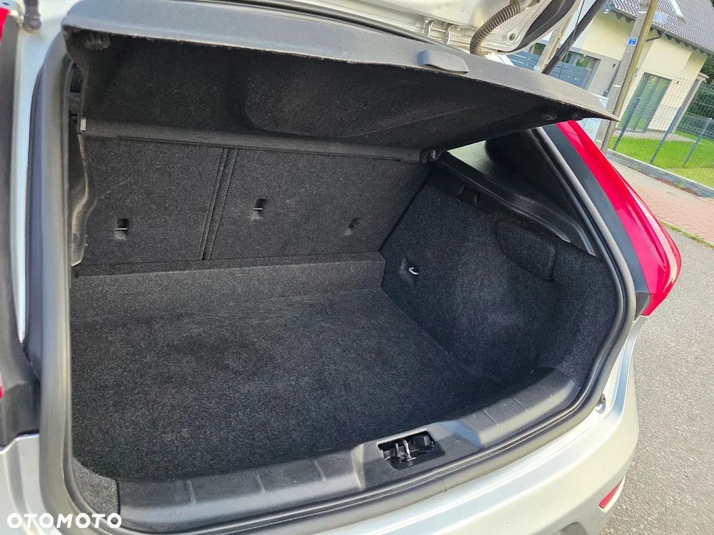 Volvo V40 D2 Momentum - 18