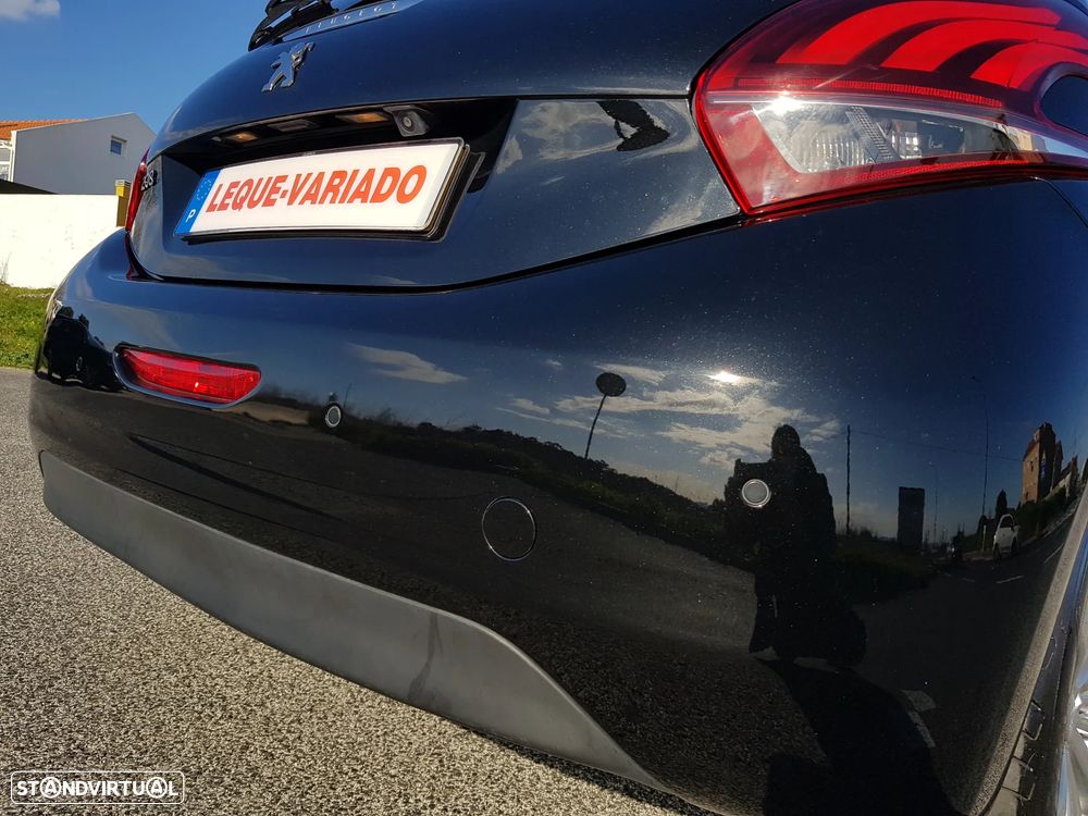 Peugeot 208 1.5 BlueHDi Signature - 42