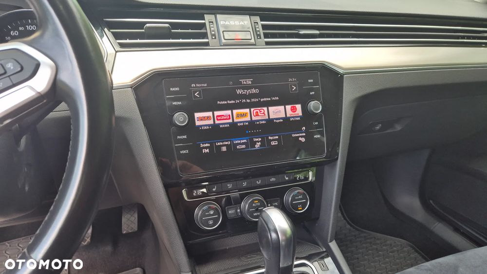 Volkswagen Passat 2.0 TDI Elegance DSG - 10