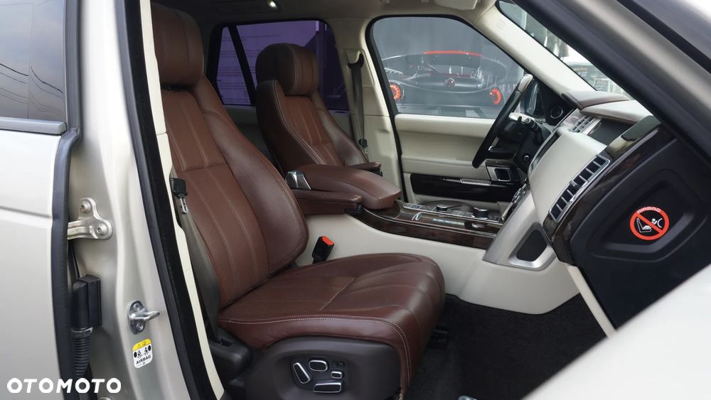 Land Rover Range Rover 4.4SD V8 LWB Vogue - 32