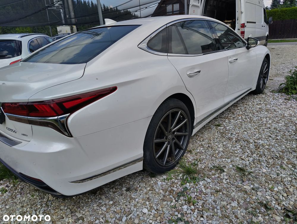 Lexus LS - 9
