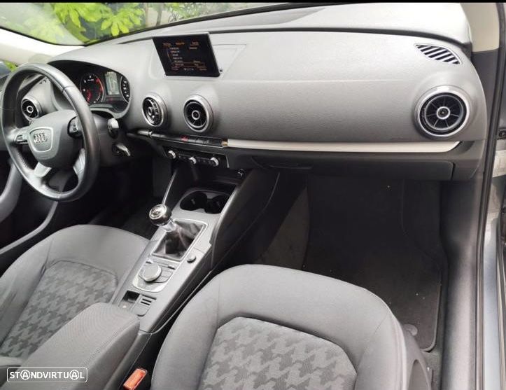 Audi A3 Sportback 1.6 TDI Sport - 6