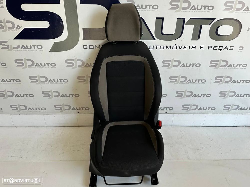 Conjunto Bancos - Fiat Tipo (2016) - 13