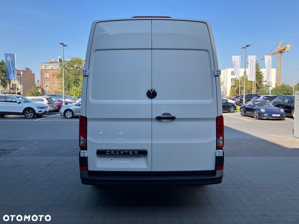 Volkswagen Crafter 35 2.0 TDI L3H3 3640 177 KM - 11