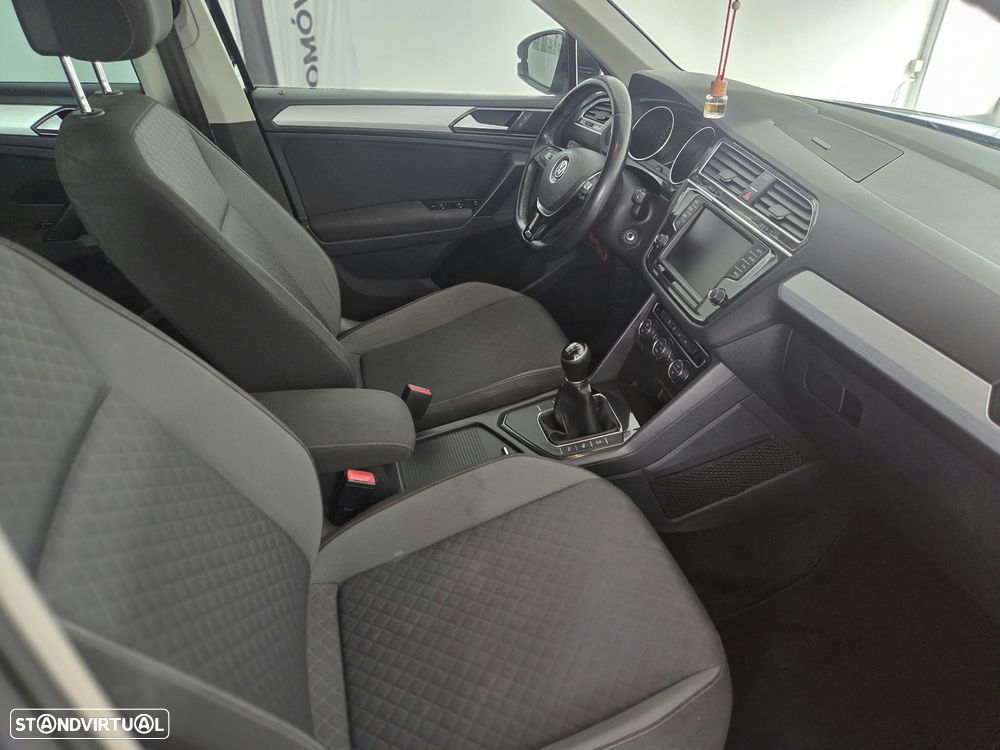 VW Tiguan 1.6 TDI Confortline - 13