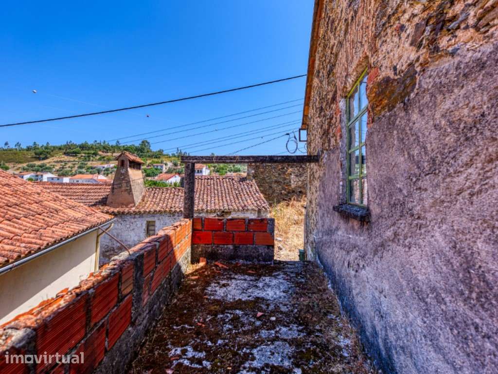 Moradia Inacabada com Vista Panorâmica | Ortiga - Mação - Grande imagem: 5/49