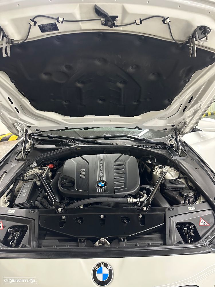 Porsche Panamera Sport Turismo 4S E-Hybrid - 8