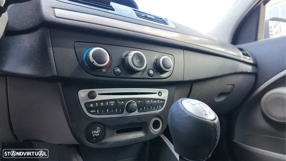 Renault Mégane Sport Tourer 1.5 dCi Dynamique - 11