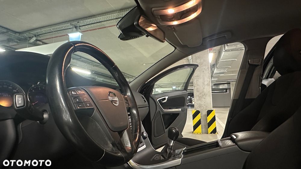 Volvo V60 - 31