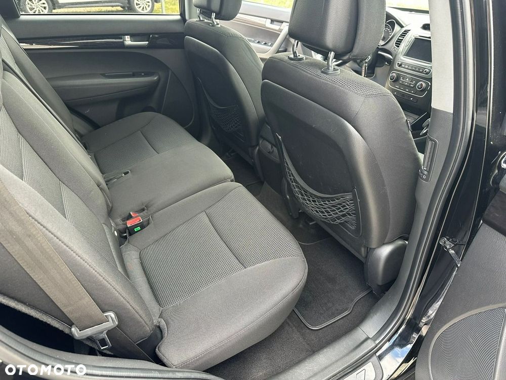 Kia Sorento - 13