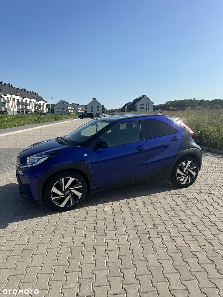 Toyota Aygo X 1.0 VVT-i Executive CVT - 2