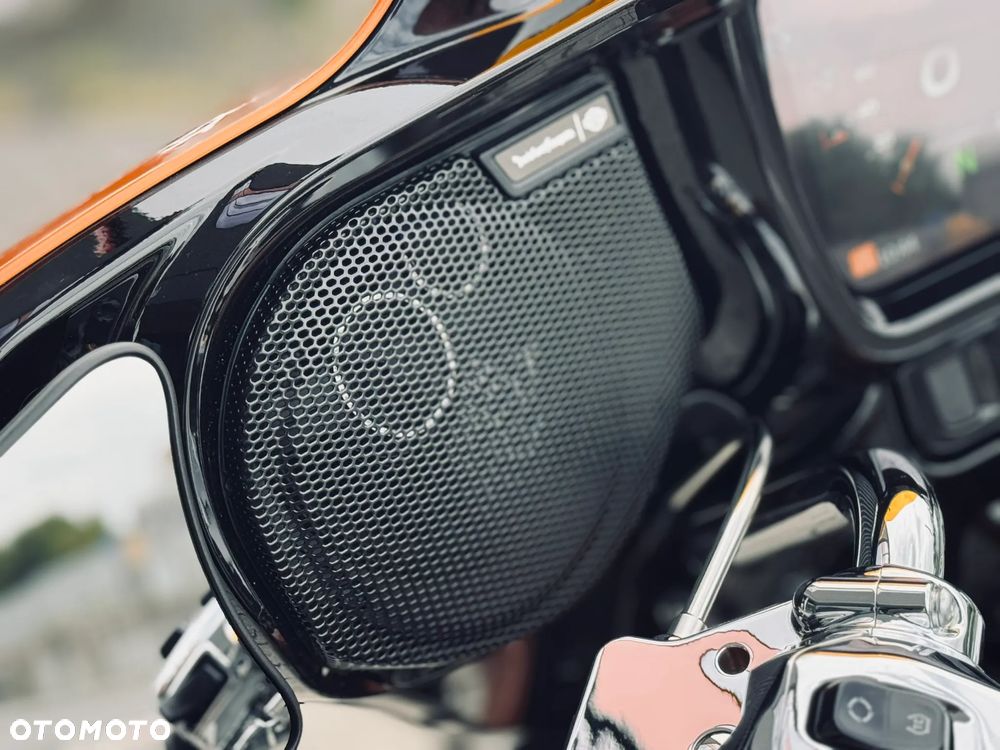 Harley-Davidson CVO Street Glide - 20