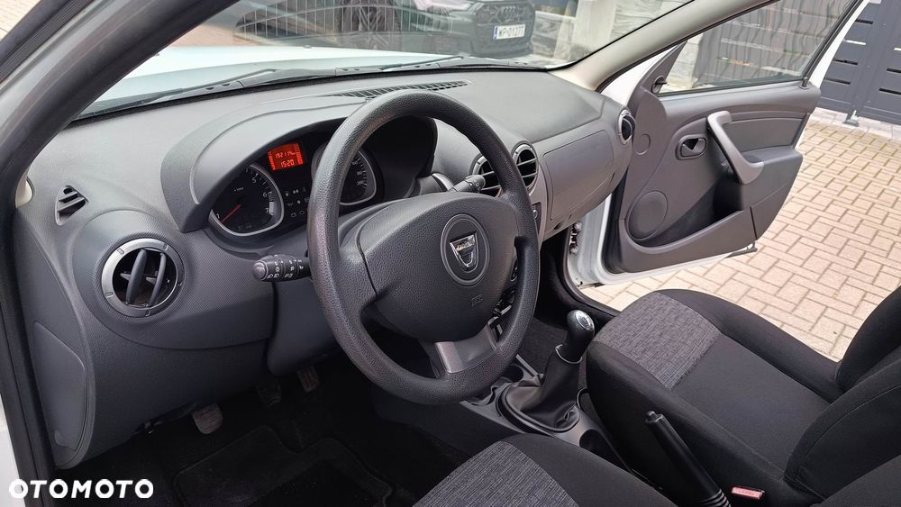 Dacia Duster 1.6 16V 4x2 - 22