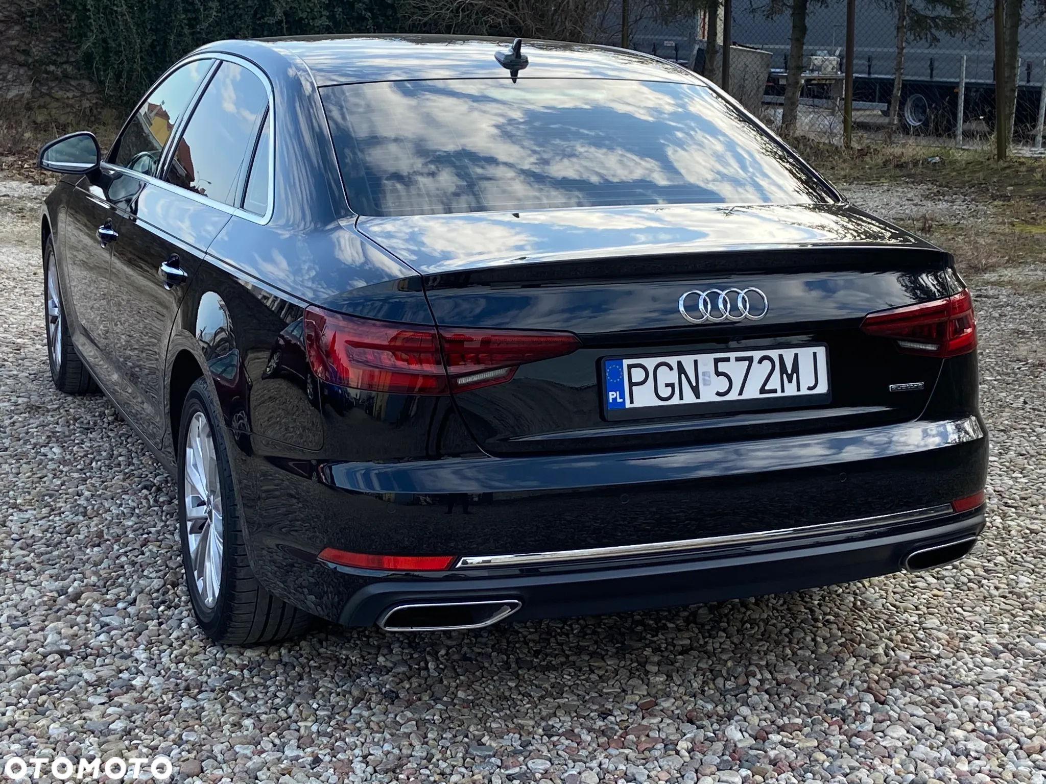 Audi A4 ver-45-tfsi-quattro-s-tronic-advanced - 17
