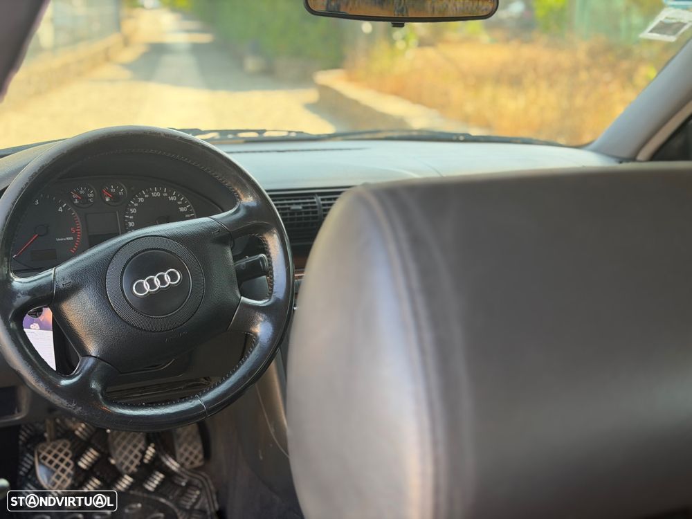 Audi A4 Avant - 14