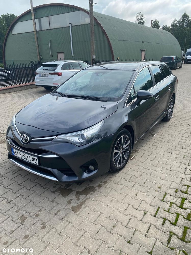 Toyota Avensis 2.0 D-4D Prestige - 6