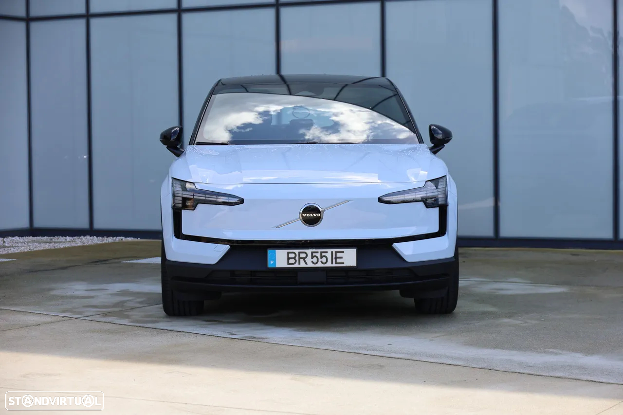 Volvo EX30 69 kWh Single Motor Extended Range Plus - 4