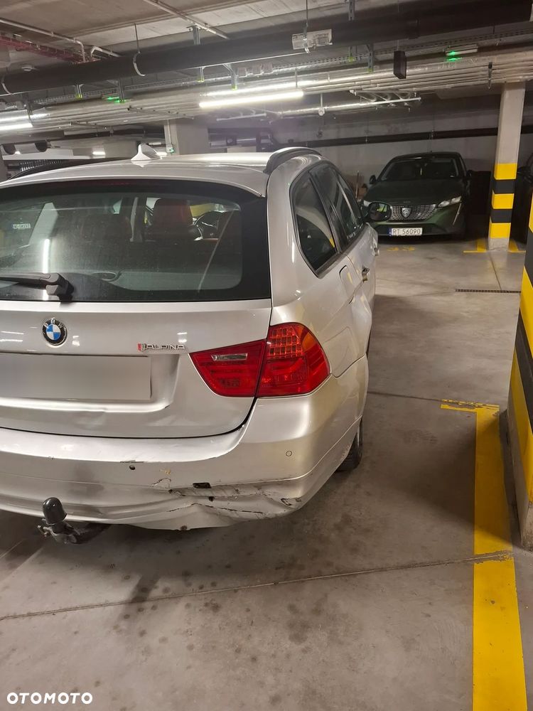 BMW 318D 2010 photo 4