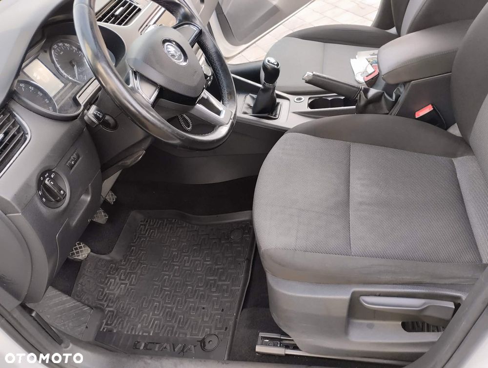 Skoda Octavia 1.6 TDI Ambition - 7