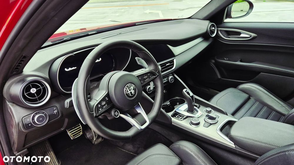 Alfa Romeo Giulia 2.0 Turbo Veloce Q4 - 10