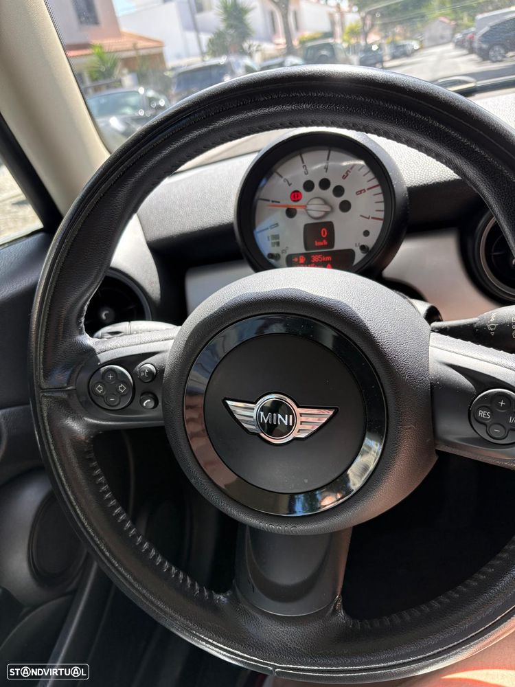 MINI Clubman Cooper D - 19
