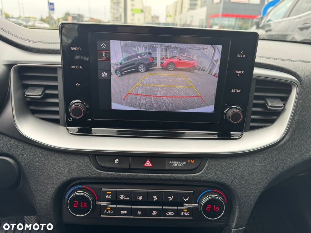 Kia Ceed 1.5 T-GDI M - 12