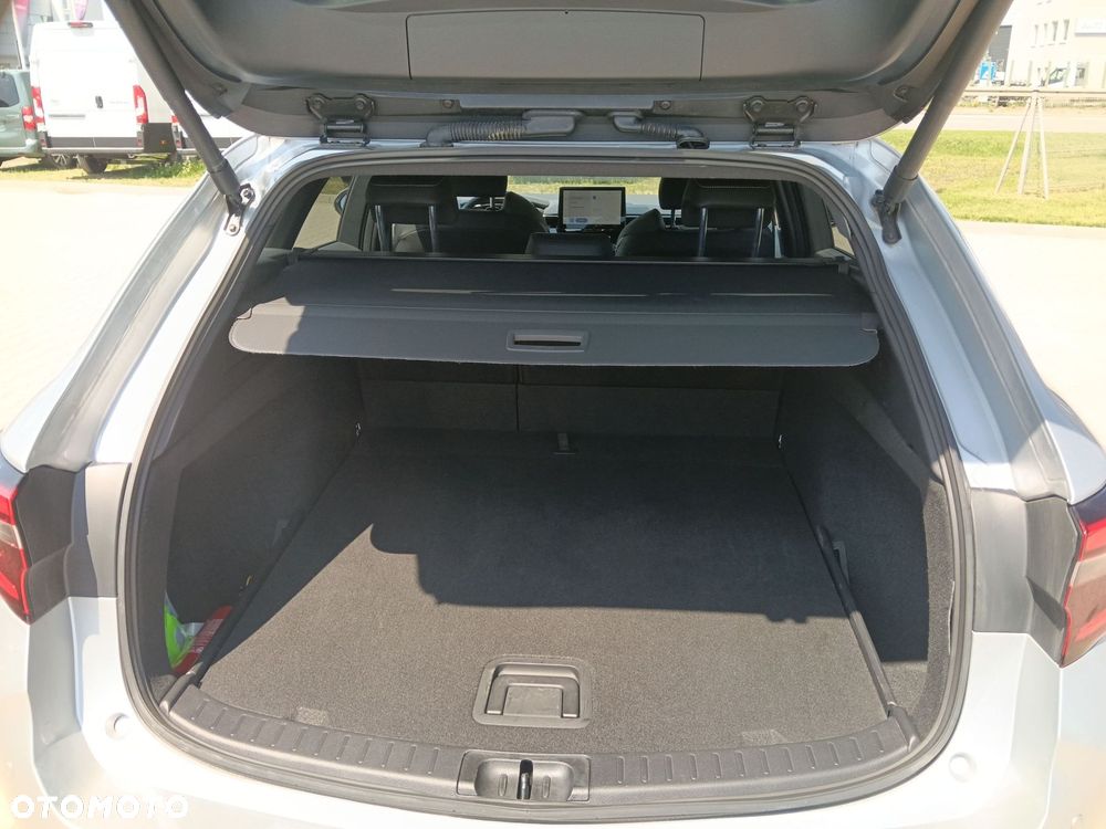 Toyota Corolla 1.8 Hybrid Style - 11