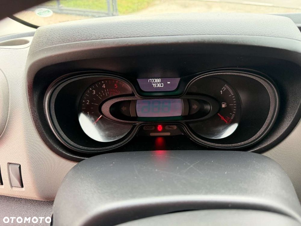 Renault Trafic - 17
